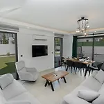 Villa Tahanci *